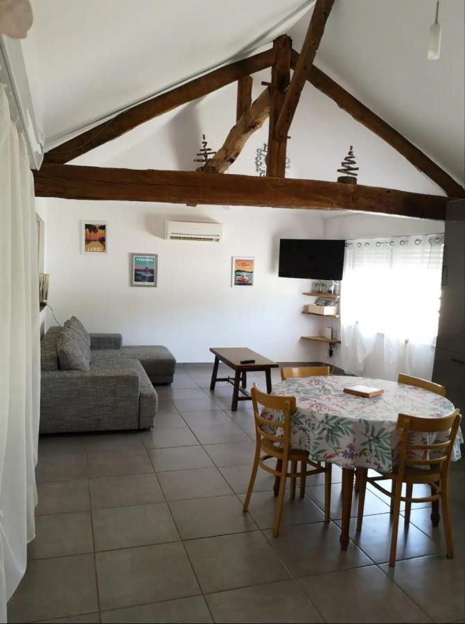 Maisonnette Renovee Lacrabe Екстериор снимка